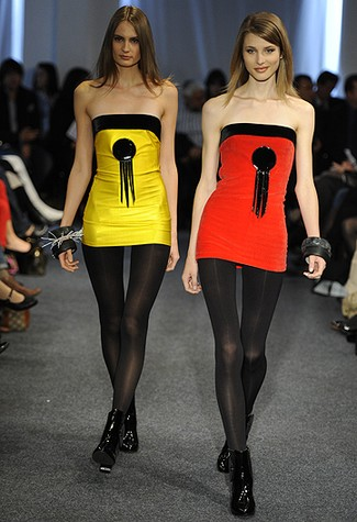 Illustration for article titled Space age fashion comeback crashes and burns